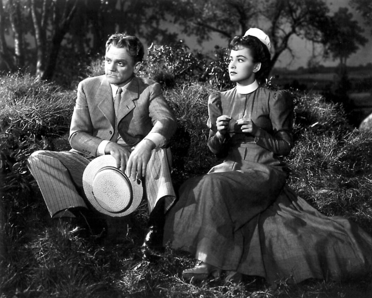 James Cagney and Olivia  de Havilland in The Strawberry Blonde (1941)